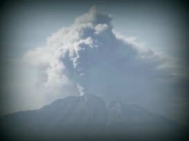 volcano-744498_1920